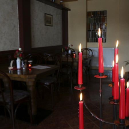 וויימר Gasthaus & Pension "Zur Rose" מראה חיצוני תמונה