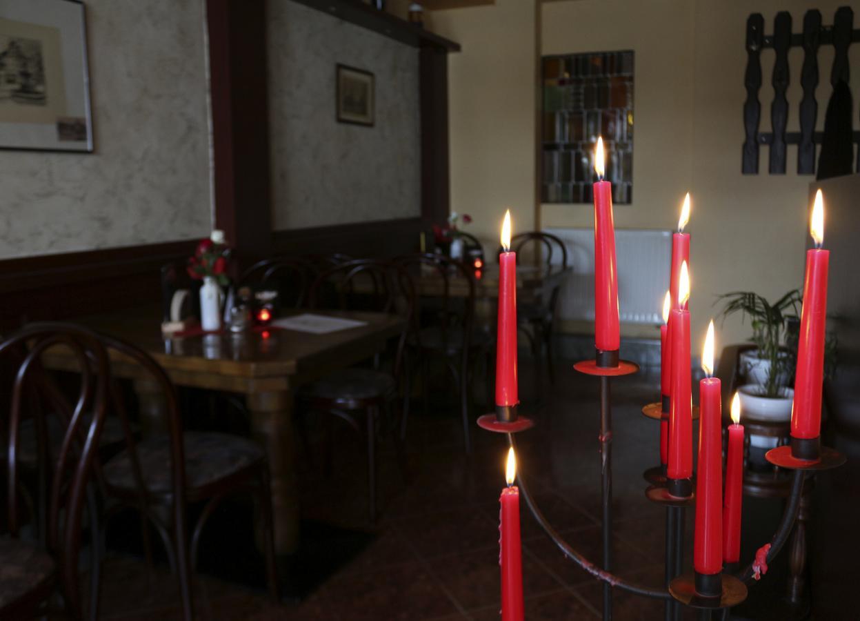 וויימר Gasthaus & Pension "Zur Rose" מראה חיצוני תמונה