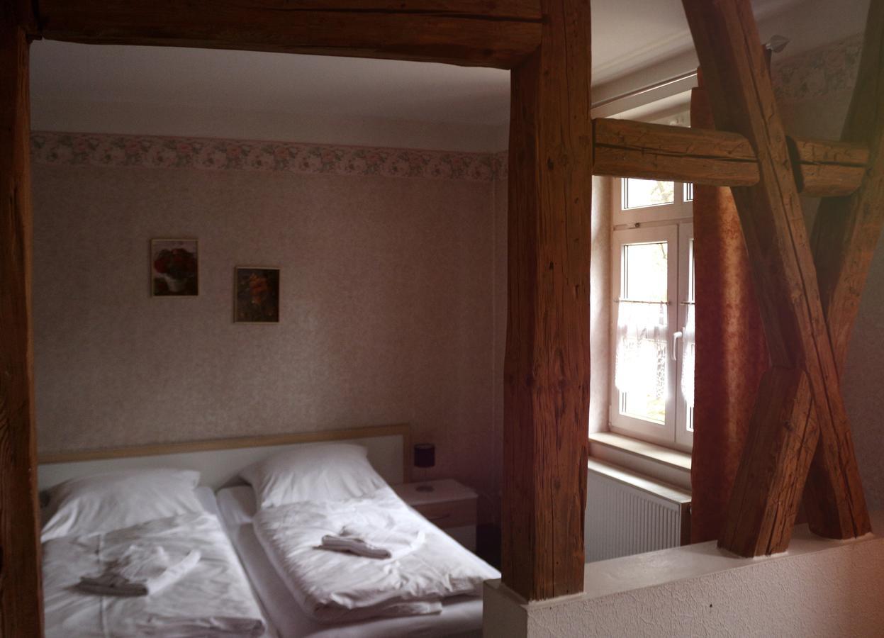 וויימר Gasthaus & Pension "Zur Rose" מראה חיצוני תמונה